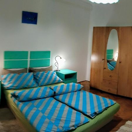 Fuesti Fecske Apartman Hajduszoboszlo Exterior photo