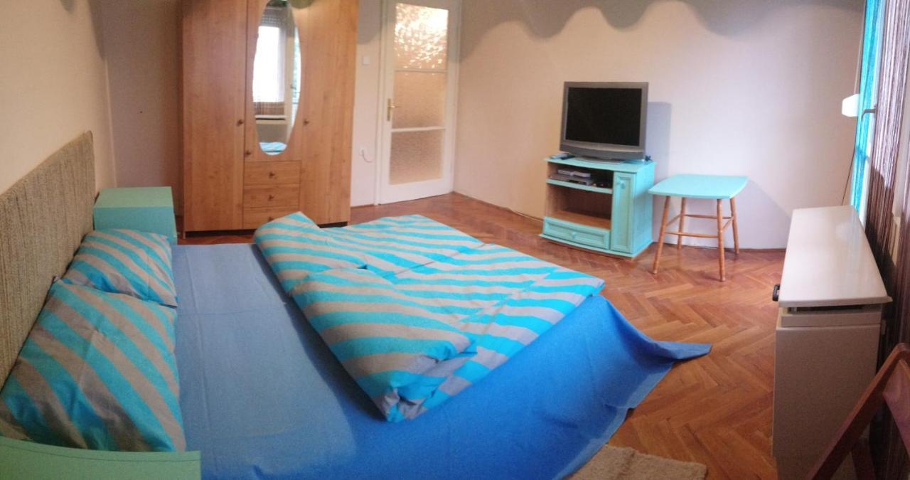 Fuesti Fecske Apartman Hajduszoboszlo Exterior photo
