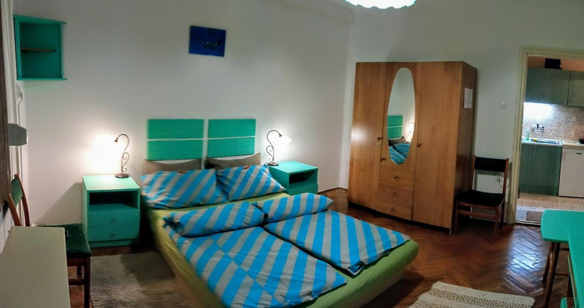 Fuesti Fecske Apartman Hajduszoboszlo Exterior photo